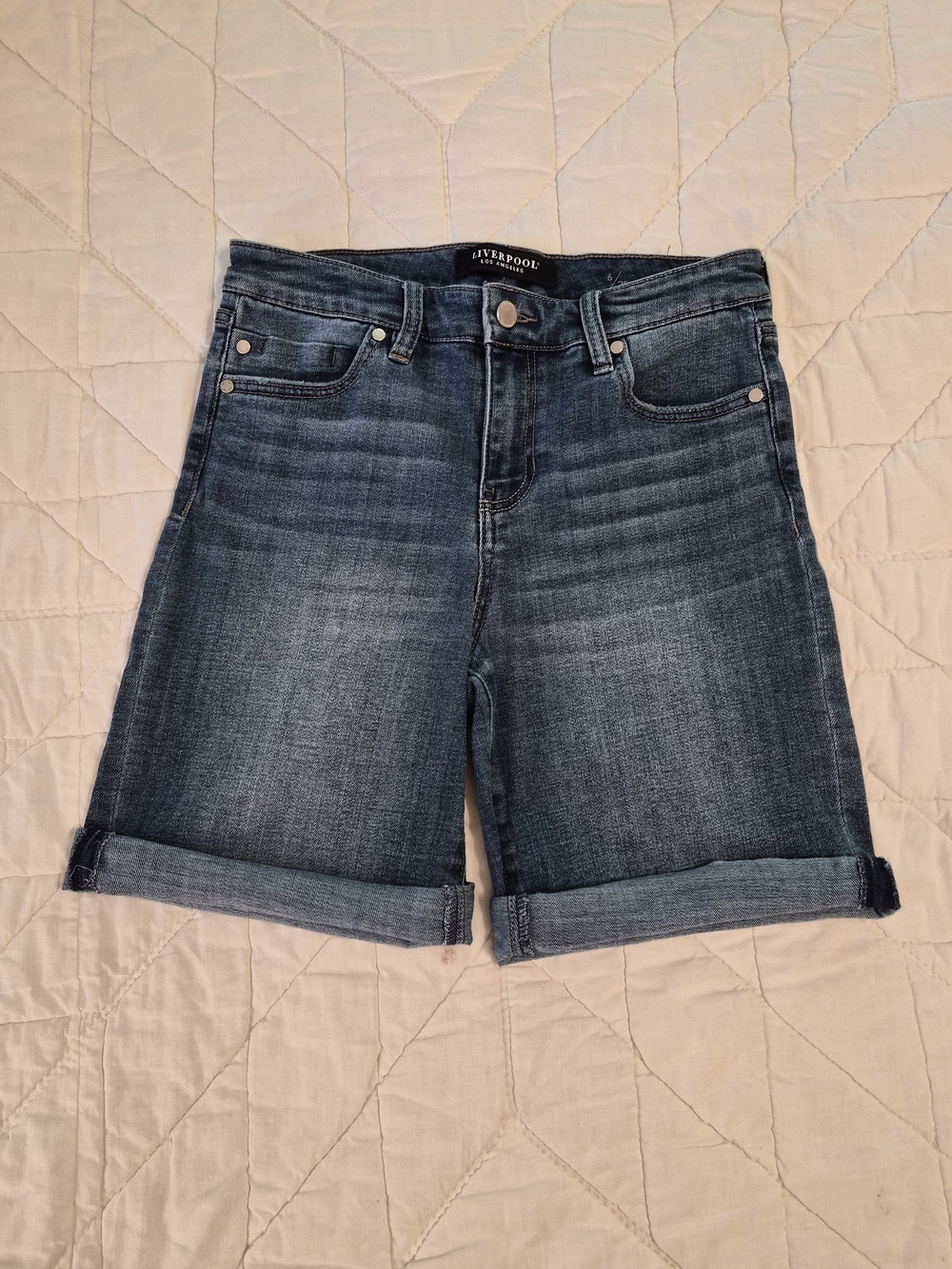 1822 'Butter' Denim Bermuda Shorts- Size 12